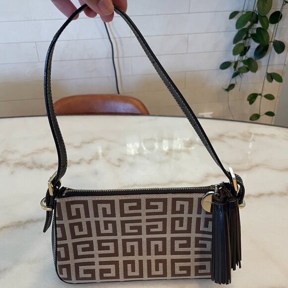 Givenchy handbag / baguette - Picture 1 of 3